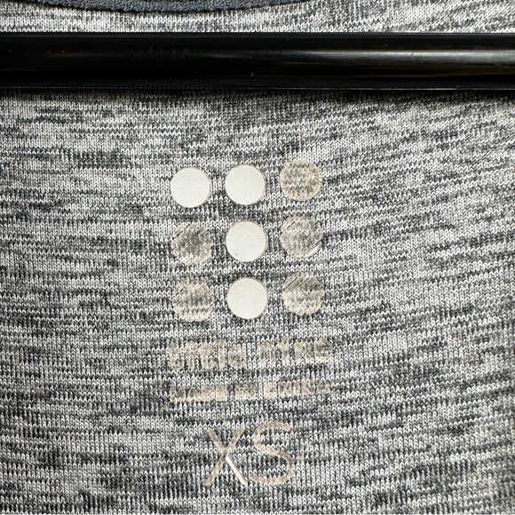 Title Nine Women’s LT Buttah Athletic Hooded Jacket Heather Grey Size XS - Picture 5 of 6